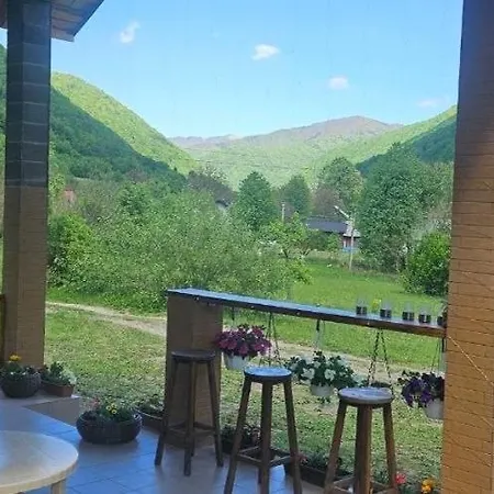 Сasa de vacaciones садиба-дім эдем карпат Krasna (Transcarpathia)